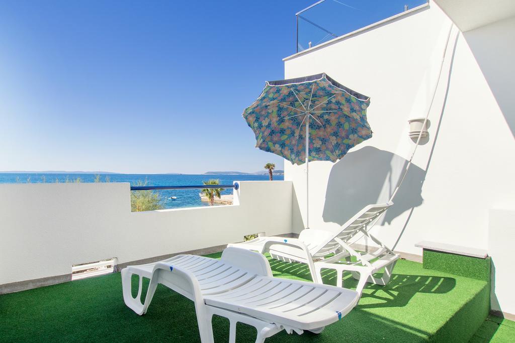Beach Guesthouse Mediteran Podstrana Værelse billede